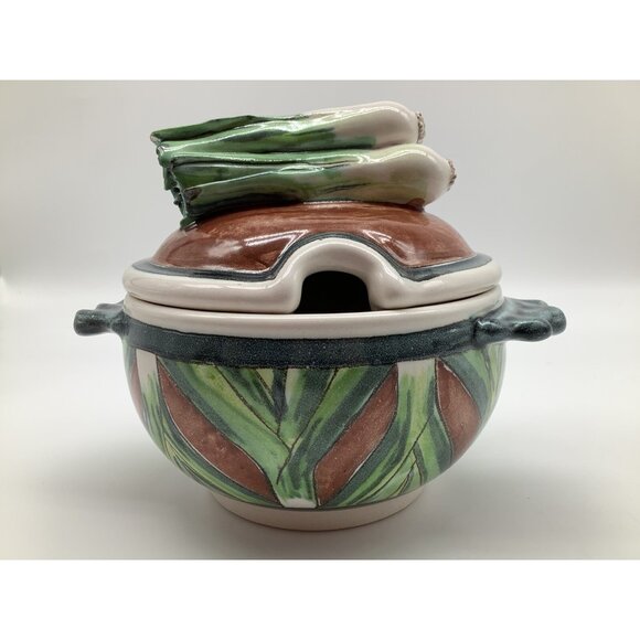 Hand Crafted Ceramic LEEKS Bowl with Lid Quality Serveware Hand Thrown Pottery - Picture 4 of 12